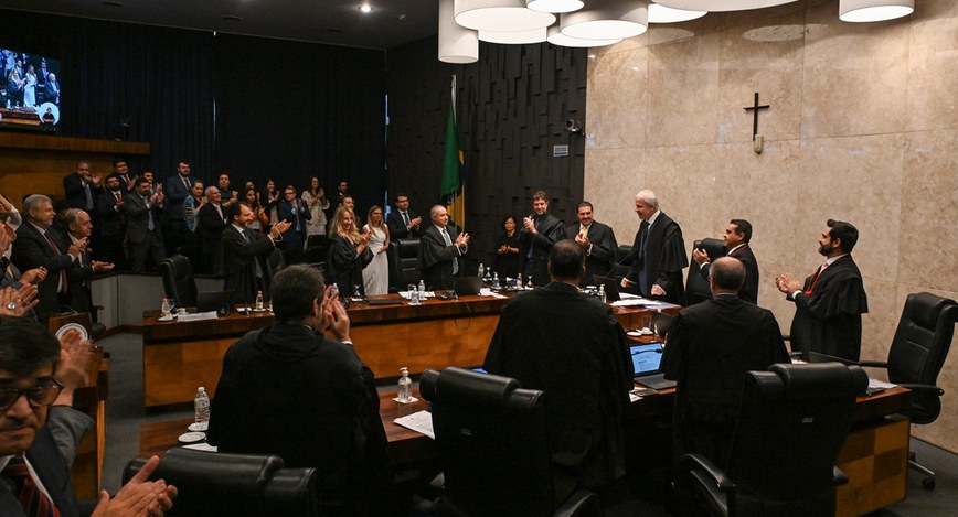 Desembargadores Encinas Manfré e Roberto Maia são eleitos presidente e vice / TRE-SP