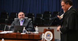 Juiz Diogo Rais é homenageado ao se despedir da Corte Eleitoral paulista