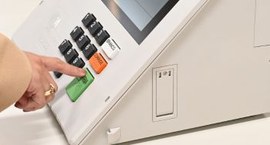 O voto é obrigatório para todos? Veja quem deve votar e quem tem direito facultativo