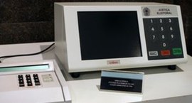 Plebiscito com voto eletrônico há 30 anos ajudou na informatização das eleições