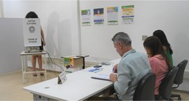 Haverá coletiva de imprensa com o presidente do TRE-SP, des. Encinas Manfré; o vice-presidente e...