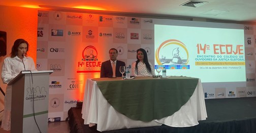 Ouvidor do TRE-SP, desembargador Encinas Manfré (à esq) com o vice-presidente e corregedor regio...