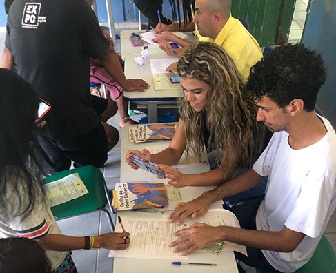 Atendimento a eleitores e eleitoras na aldeia Rio Branco, em Itanhaém, na Baixada Santista.