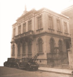 Palácio da Justiça — A Justiça Eleitoral paulista ocupou o prédio do Palácio da Justiça, na Praç...