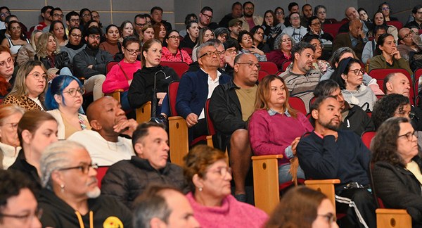 Capacitação reuniu centenas de mesários que atuarão nas mesas recpetoras de votos