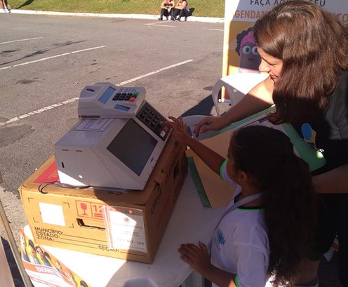 Educação eleitoral com crianças