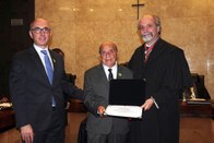 Entrega da Medalha Ministro Mário Guimarães ao artista plástico Biaggio Mazzeo no Plenário do TR...