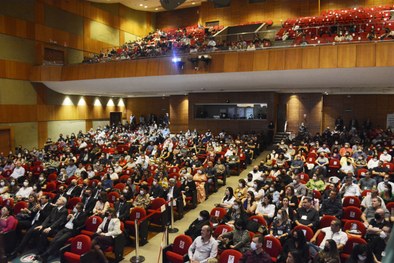 Presidente do TRE-SP Paulo Galizia faz discurso de abertura ao lado do reitor da Universidade Ma...