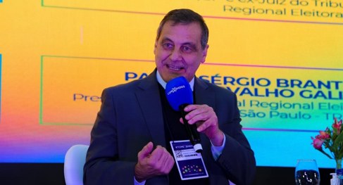 Des. Paulo Galizia no 6º Conexidades, em Jundiaí (SP) - TRE-SP Des. Paulo Galizia no 6º Conexidades, em Jundiaí (SP) - TRE-SP