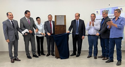 Descerramento da placa de inauguração da nova sede do cartório da 64ª  ZE — José Bonifácio.