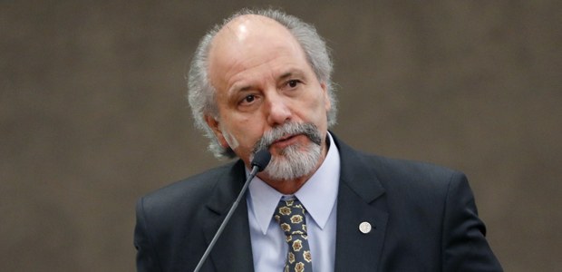 Desembargador Carlos Eduardo Cauduro Padin do TRE-SP, durante audiência pública sobre decisão do STF no INQ 4435 em 03.05.2019 Desembargador Carlos Eduardo Cauduro Padin do TRE-SP, durante audiência pública sobre decisão do...