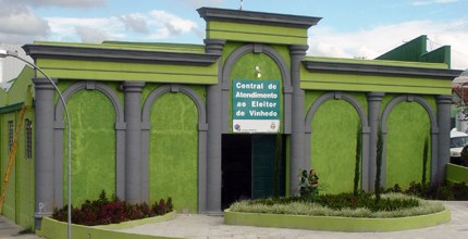 Fachada da Central de Atendimento ao Eleitor de Vinhedo - Recadastramento Biométrico Fachada da Central de Atendimento ao Eleitor de Vinhedo SP
Recadastramento Biométrico
Biometri...