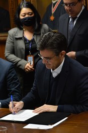 Acordo firmado entre candidatos e TRE-SP visa à redução dos efeitos nocivos da disseminação de d...