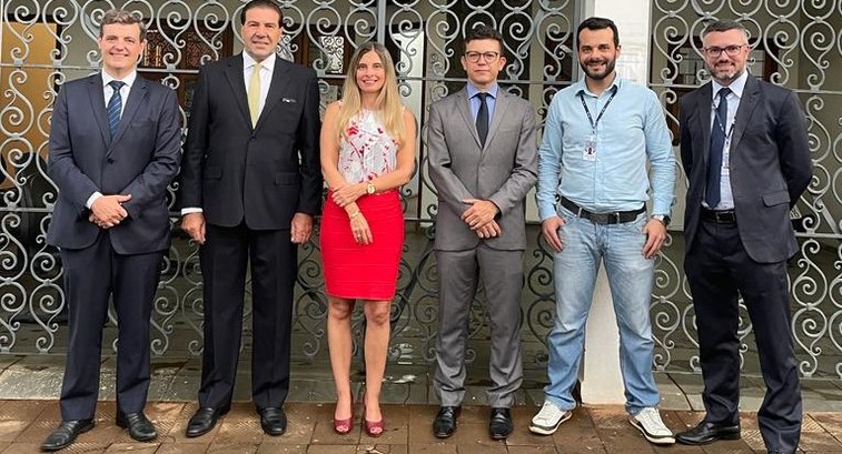 Inspeção da Corregedoria do TRE-SP Da esq. p/ dir.: o promotor Carlos Eduardo Pozzi; o corregedor regional eleitoral e vice-preside...