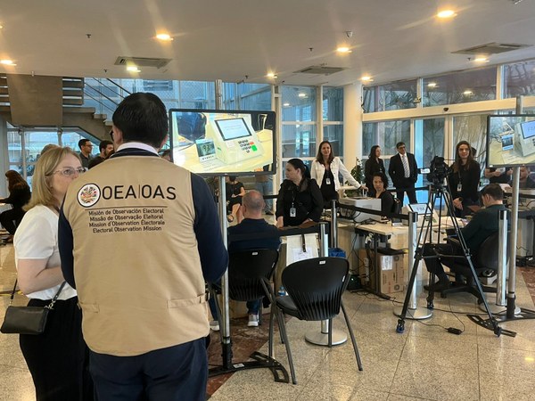 Integrante de Missão de Observação Eleitoral acompanhou Teste de Integridade com biometria em 2024