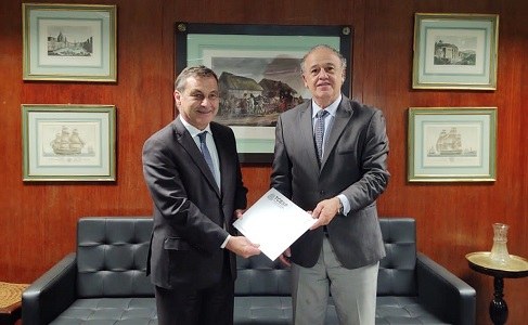 Justiça Eleitoral recebe do TCE-SP relação de gestores com contas irregulares Visita do presidente do TCE-SP