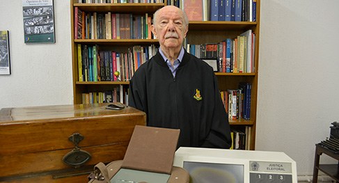O advogado Ary Prizant atua na função há 69 anos - TRE-SP