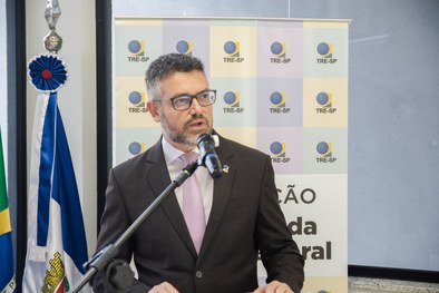 O presidente do TRE-SP, des. Encinas Manfré, durante a solenidade de inauguração