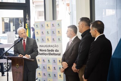 O presidente do TRE-SP, des. Encinas Manfré, durante a solenidade de inauguração