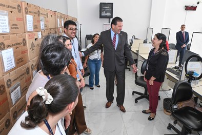 O diretor-geral do TRE-SP, Claucio Corrêa, o prefeito de Atibaia, Daniel Martini, o desembargado...