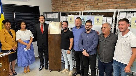 O presidente do TRE-SP, des. Silmar Fernandes, e demais autoridades na inauguração da nova sede ...