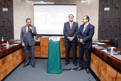 Palácio da Justiça — A Justiça Eleitoral paulista ocupou o prédio do Palácio da Justiça, na Praç...