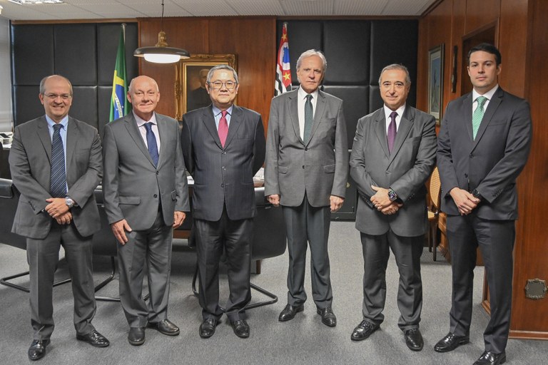 Os desembargadores Mairan Gonçalves Maia Júnior, Johonsom di Salvo, Carlos Muta, Encinas Manfré ...