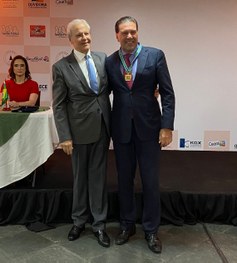 Ouvidor do TRE-SP, desembargador Encinas Manfré (à esq) com o vice-presidente e corregedor regio...
