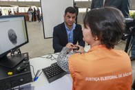 Presidente do CPB, Mizael Conrado, realiza seu cadastramento biométrico.