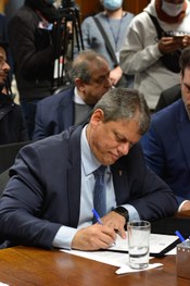 Acordo firmado entre candidatos e TRE-SP visa à redução dos efeitos nocivos da disseminação de d...