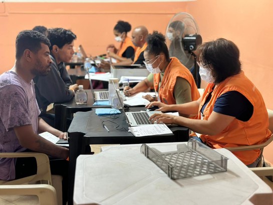 TRE-SP participa de ação para emitir documentos a pessoas em situação de rua na capital Semana Nacional do Registro Civil — Registre-se!