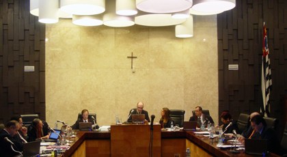 Plenário da Corte em sessão de julgamento em 10 de dezembro de 2014