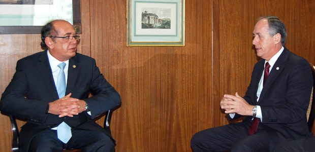 Foto da reunião do min. Gilmar Mendes com o Pres. do TRE-SP, Mário Devienne Ferraz