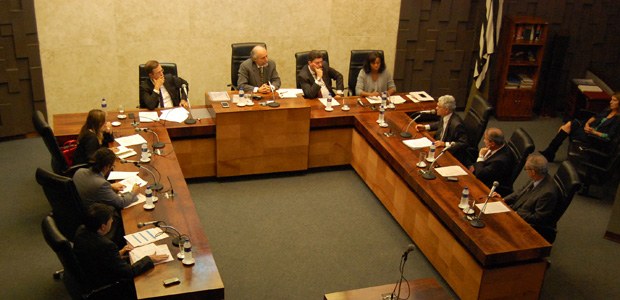 Foto da reunião, no TRE-SP, sobre providências acerca dos presos provisórios
