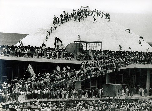 15 de janeiro de 1985: há 40 anos, o Colégio Eleitoral elegia Tancredo Neves