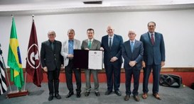 Desembargador Silmar Fernandes participou de cerimônia do Clube Atlético Juventus que homenageou...