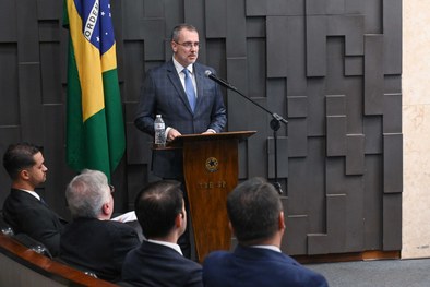O desembargador Encinas Manfré e a subprocuradora-geral Paula Bajer Fernandes
