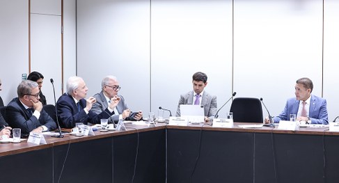 O desembargador Encinas Manfré e o ministro Nunes Marques, lado a lado