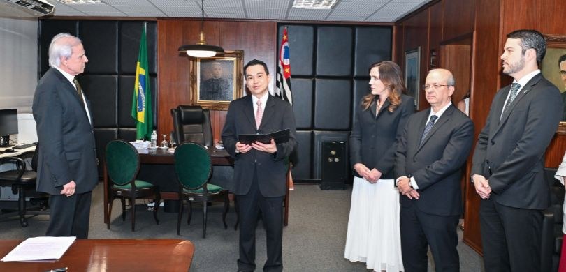 Desembargador Francisco Shintate toma posse como membro substituto no TRE-SP