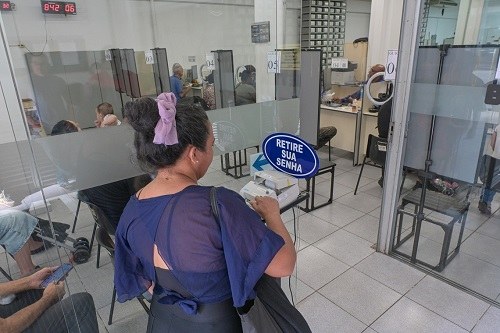 Eleições 2026: prazo para tirar, transferir ou regularizar título termina em dez meses Cadastro para as eleições do próximo ano fechará após o dia 6 de maio de 2025; veja o que fazer ...