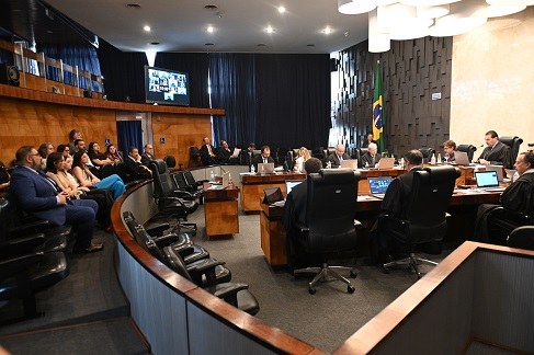 Alunos e alunas de graduação, mestrado e doutorado conheceram detalhes do processo eleitoral, pa...