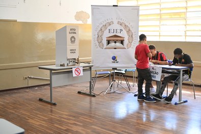 Cartaz estimulou a identificação biométrica