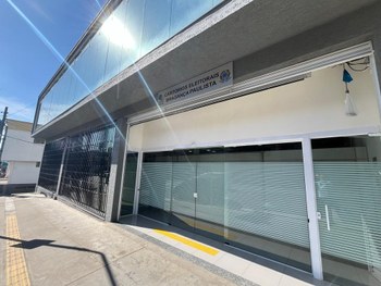 Prédio que abriga as 27ª e 298ª Zonas Eleitorais foi inaugurado nesta quarta (24); além de Braga...