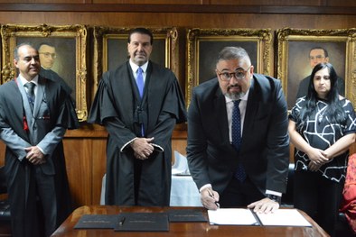 Juiz Ronnie Herbert Barros Soares e jurista Diogo Rais Rodrigues Moreira tomaram posse nesta ter...