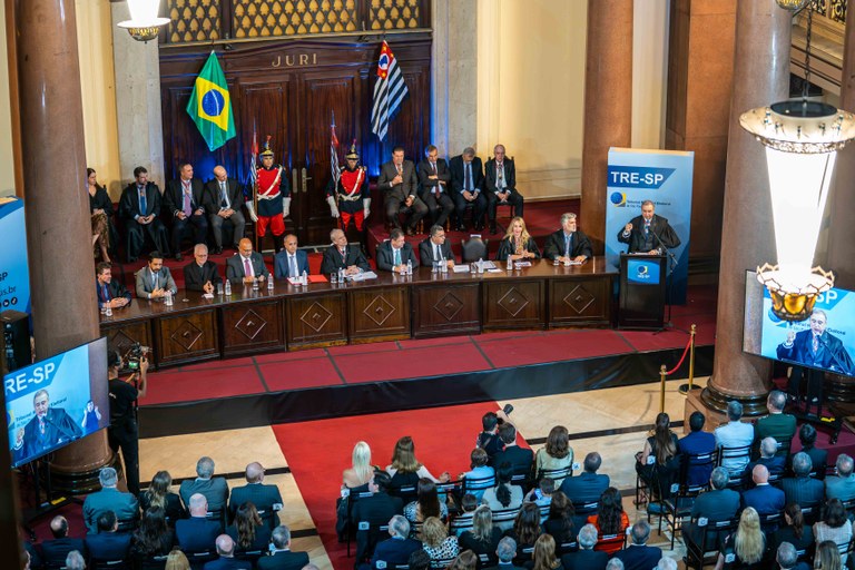 Mesa de honra da cerimônia