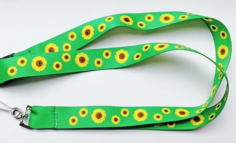 Cordão de fita com estampa de girassóis foi incluído no Estatuto da Pessoa com Deficiência pela ...