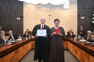 O desembargador Encinas Manfré e a subprocuradora-geral Paula Bajer Fernandes