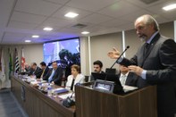 Na foto: presidente do TRE-SP discursa para os participantes