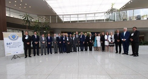 Presidente do TRE-SP participa de encontro de Tribunais Eleitorais em Belo Horizonte Desembargador Silmar Fernandes esteve no 84° Coptrel; evento debateu a preparação para as eleiçõ...