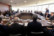 Encontro foi conduzido pela ministra Cármen Lúcia e reuniu, além do desembargador Silmar Fernand...